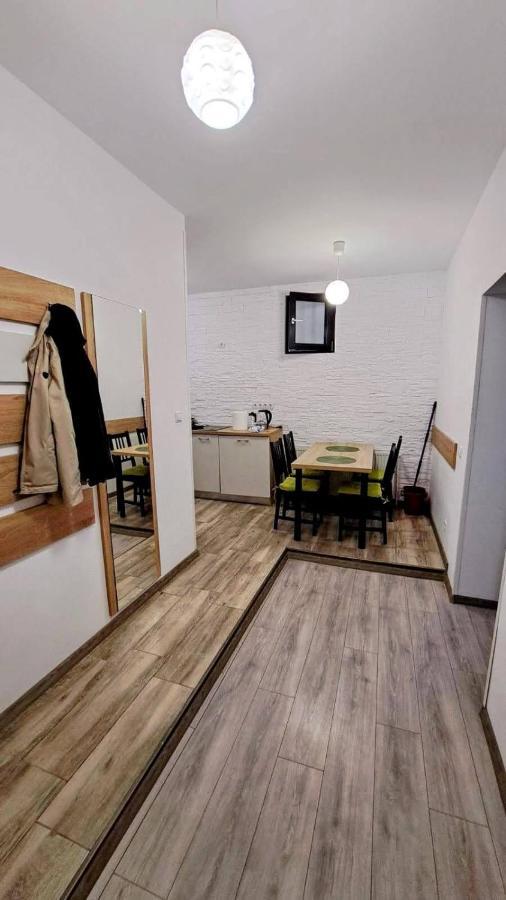 Cosy Studio In The Heart Of Brasov Luaran gambar
